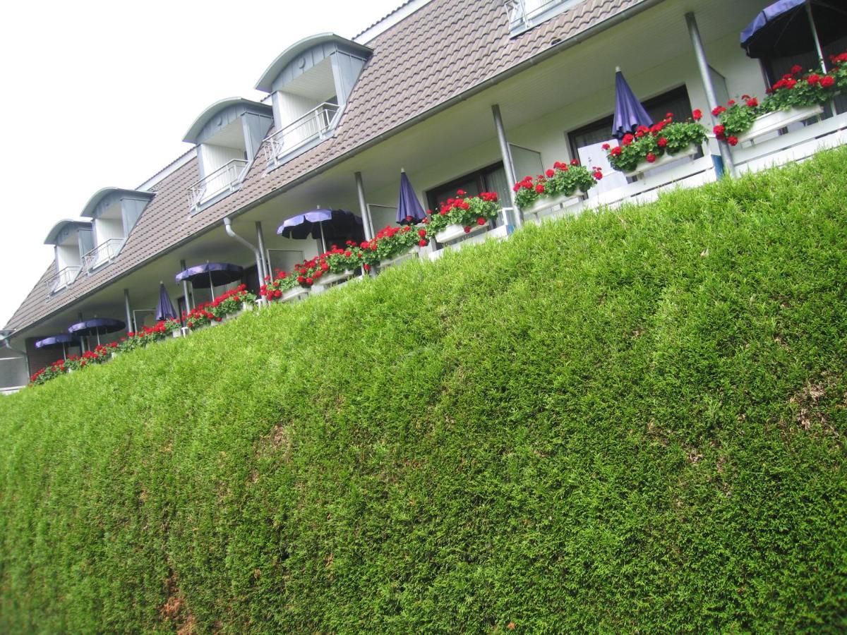 Hotel Zum Rosenteich Bad Zwischenahn Exteriör bild