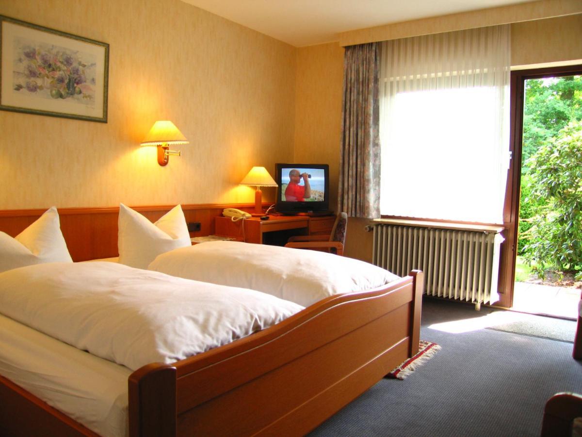 Hotel Zum Rosenteich Bad Zwischenahn Exteriör bild
